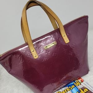 Louis Vuitton Vernis BELLEVUE handbag